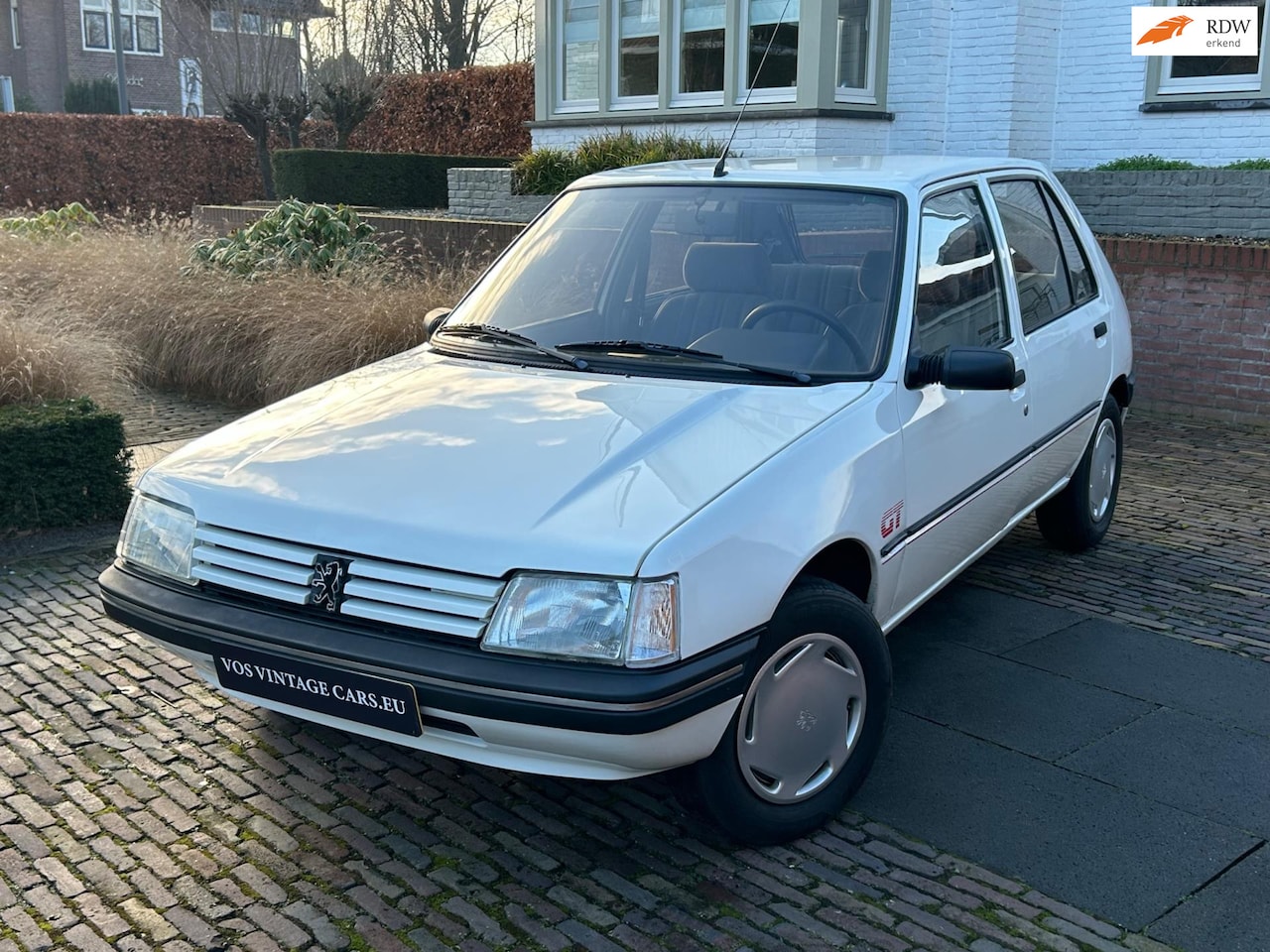 Peugeot 205 - 1.6 GT 1.6 GT - AutoWereld.nl