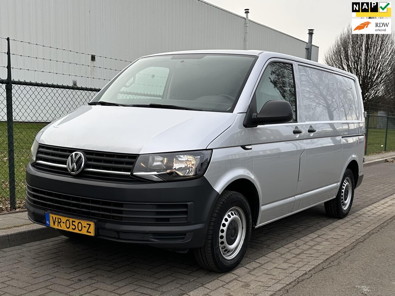 Volkswagen Transporter - 103 kW AUT 2.0 TDI L1H1 DSG - AutoWereld.nl