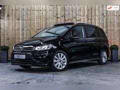 Volkswagen Touran - 1.5 TSI R-Line 7p *Pano*Virtual*Camera*Led*Stoelverwarming