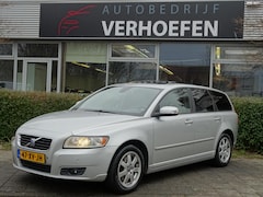 Volvo V50 - 2.4 Momentum - PANORAMDAK - AUTOMAAT - XENON - CLIMATE / CRUISE - NAVI - YOUNGTIMER