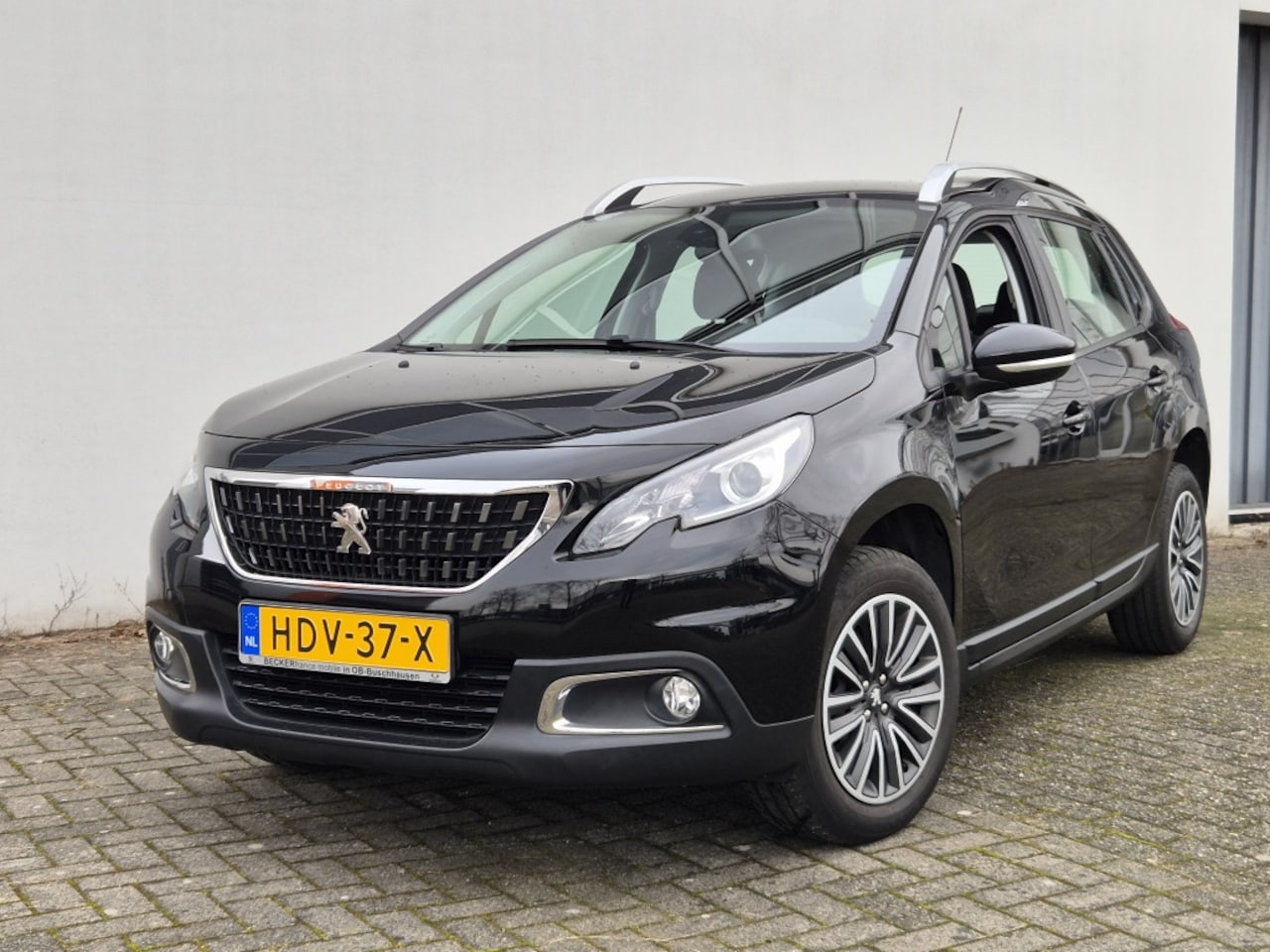 Peugeot 2008 - 1.2 PureT. Blue Lion - AutoWereld.nl