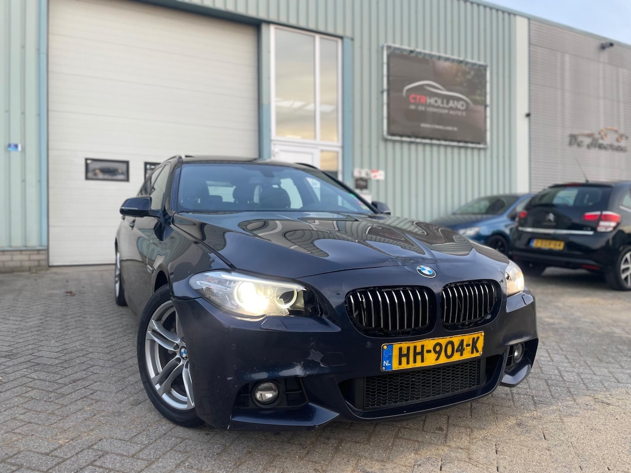 BMW 5-serie Touring - 520d M Sport (bj 11-2015) PANO|LEER|EURO6|VOL! - AutoWereld.nl