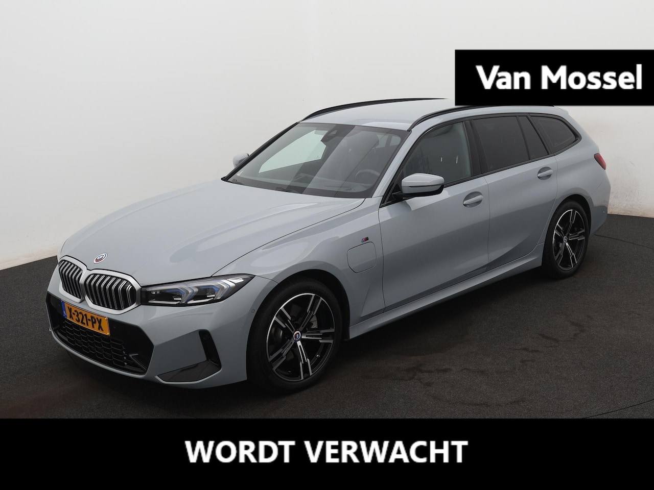 BMW 3-serie Touring - 330e | HEAD-UP DISPLAY | ACHTERUITRIJCAMERA | VIRTUAL COCKPIT | STOELVERWARMING | ELEKTRIS - AutoWereld.nl