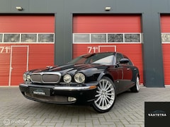 Jaguar XJ - 2.7D V6 Sovereign | Youngtimer | PRACHTAUTO | Vol opties | Export Possible