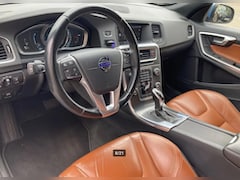 Volvo V60 - 1.6 D2 Summum Lage km stand