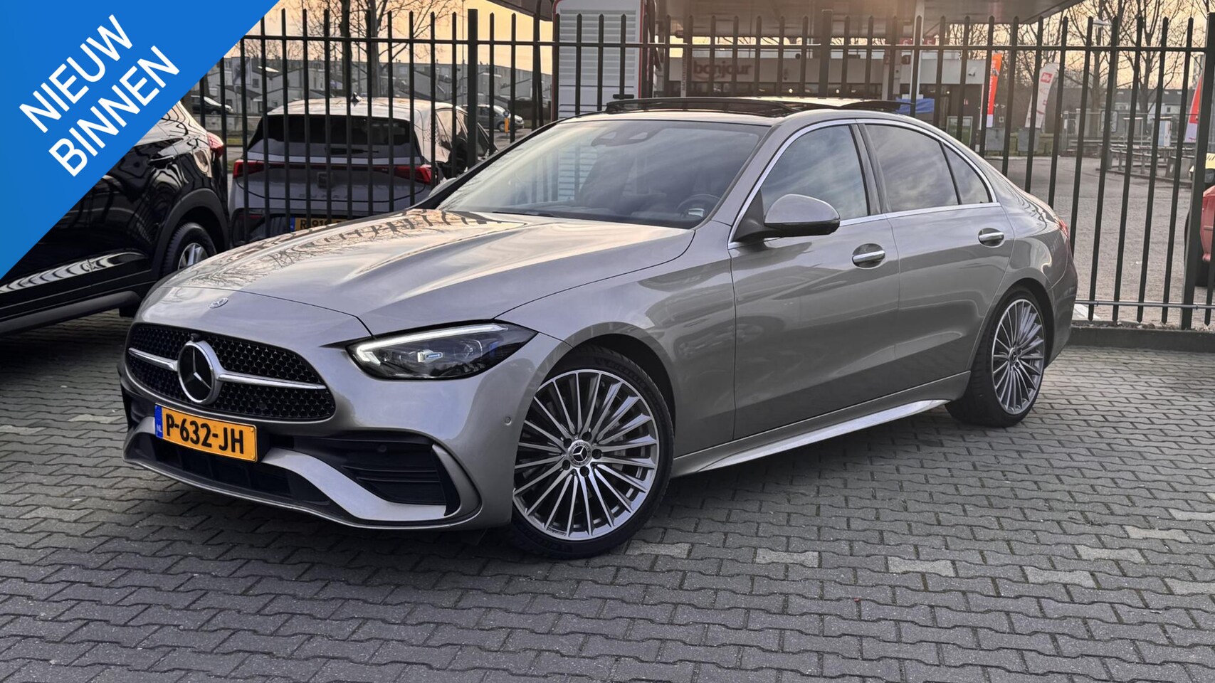 Mercedes-Benz C-klasse - 300 AMG Line NAP|1e Eig|Dealer Garantie|Pano|Memory|Head-up|360|Burmester - AutoWereld.nl