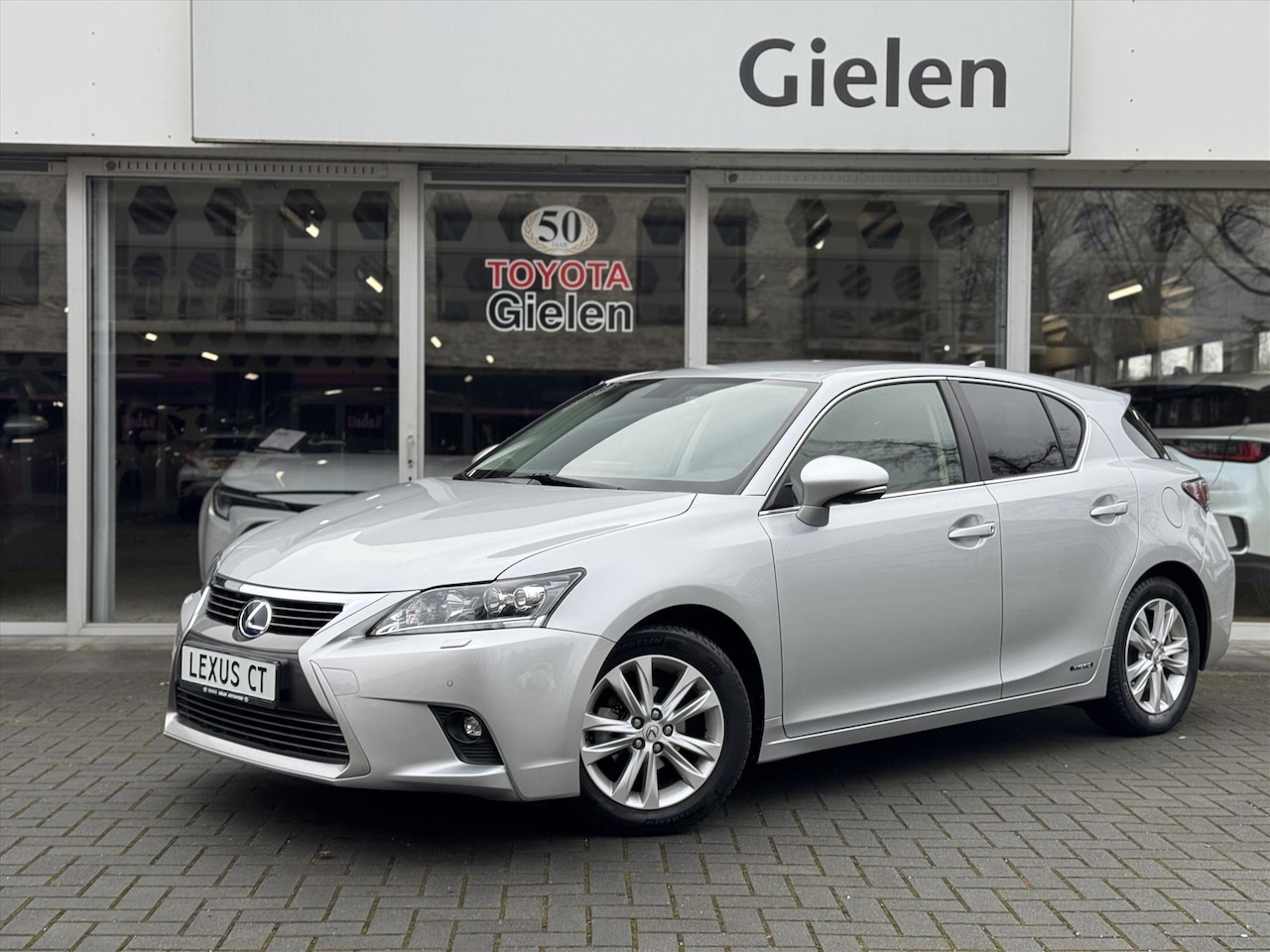 Lexus CT 200h - Luxury Line | Leer, Geheugenfunctie, Stoelverwarming, Parkeersensoren, Navigatie, Camera, - AutoWereld.nl