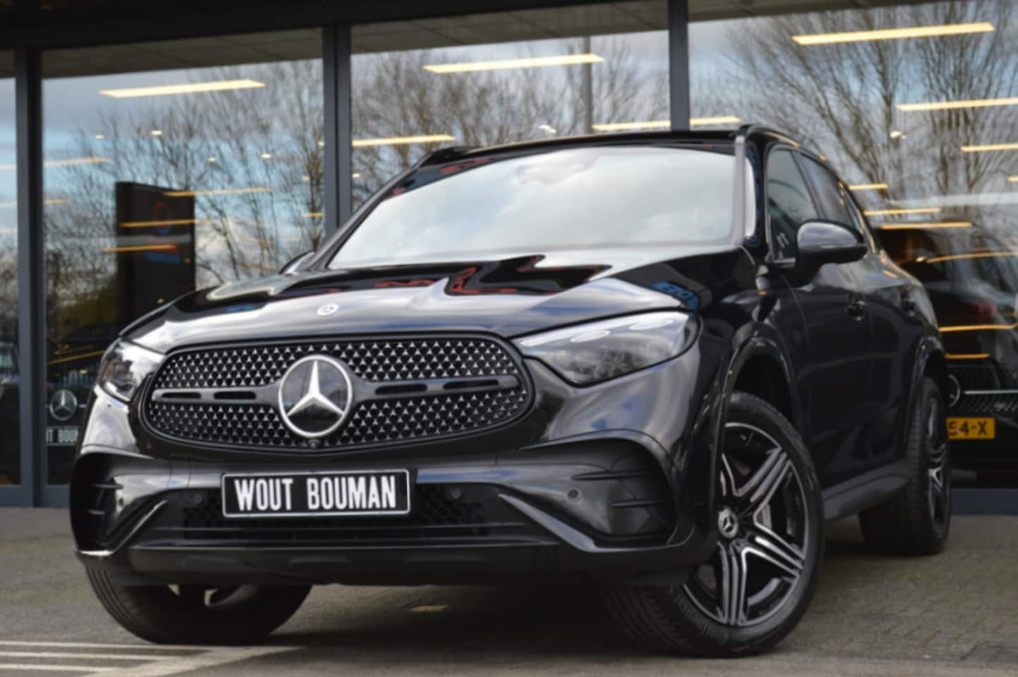 Mercedes-Benz GLC-klasse - 300e 4MATIC AMG Panorama Leder Burmester Trekhaak Distronic Memory Pdc - AutoWereld.nl