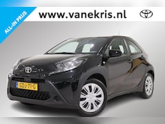 Toyota Aygo X - 1.0 VVT-i MT play, Trekhaak, Airco, Parkeercamera, Apple Carplay/Android Auto, 1e Eigenaar