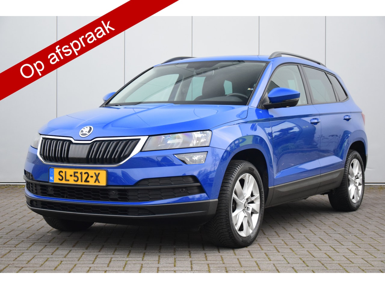 Skoda Karoq - 1.5 TSI ACT Ambition Business Pano/dak Trekhaak/wegklapbaar - AutoWereld.nl