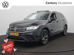 Volkswagen Tiguan Allspace - 1.5 TSI Life Business 7p. Panoramadak - Camera - Trekhaak - Navigatie - 7 Zits