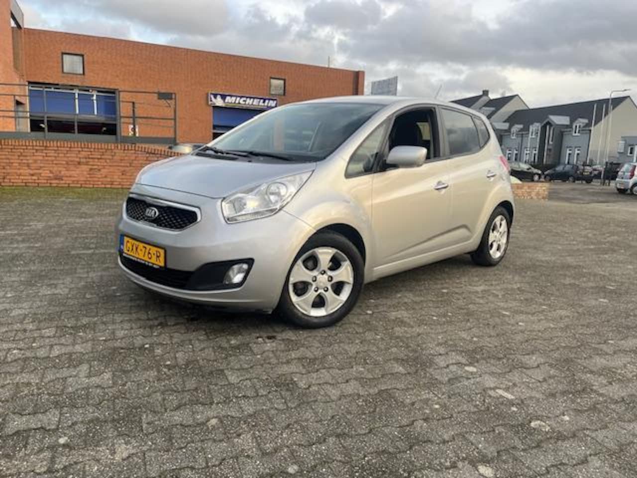 Kia Venga - 1.6 CVVT automaat 1 jaar Bovag garantie, rijklaar Kia Venga 1.6 CVVT Plus Pack - AutoWereld.nl