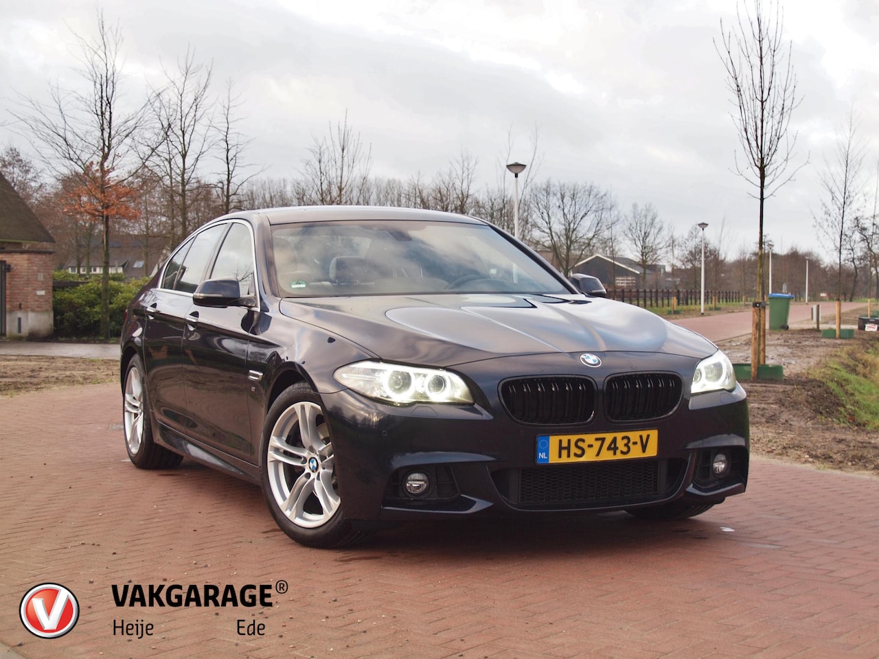 BMW 5-serie - 520i Executive | M-pakket | Cruise Control | Parkeersensoren | Leer | - AutoWereld.nl