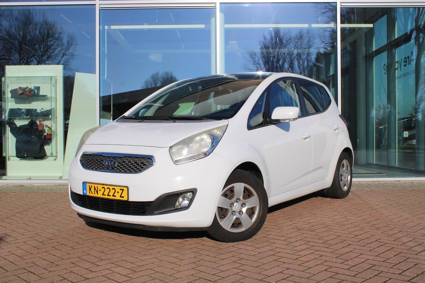 Kia Venga - 1.4 CVVT X-tra - Cruise Control - Panorama schuifdak - Bluetooth telefoonaansluiting - AutoWereld.nl