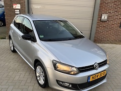 Volkswagen Polo - 1.2-12V Trendline Stoelverwarming, cruise, pdc