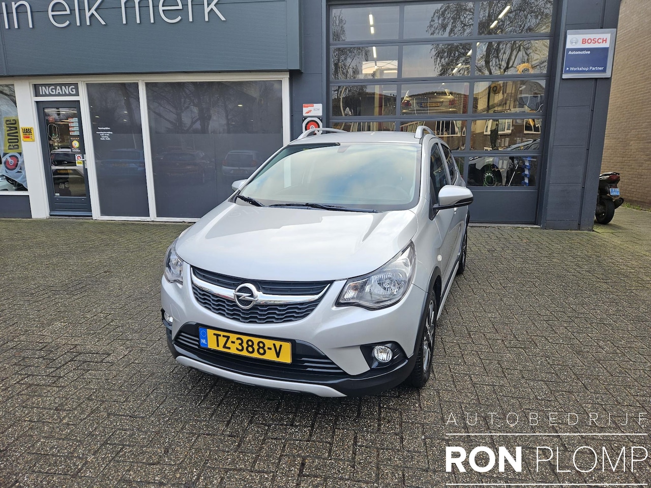 Opel Karl - 1.0 Rocks Online Edition / Airco/ Navi/ Apple CarPlay/ Cruise/ LMV - AutoWereld.nl