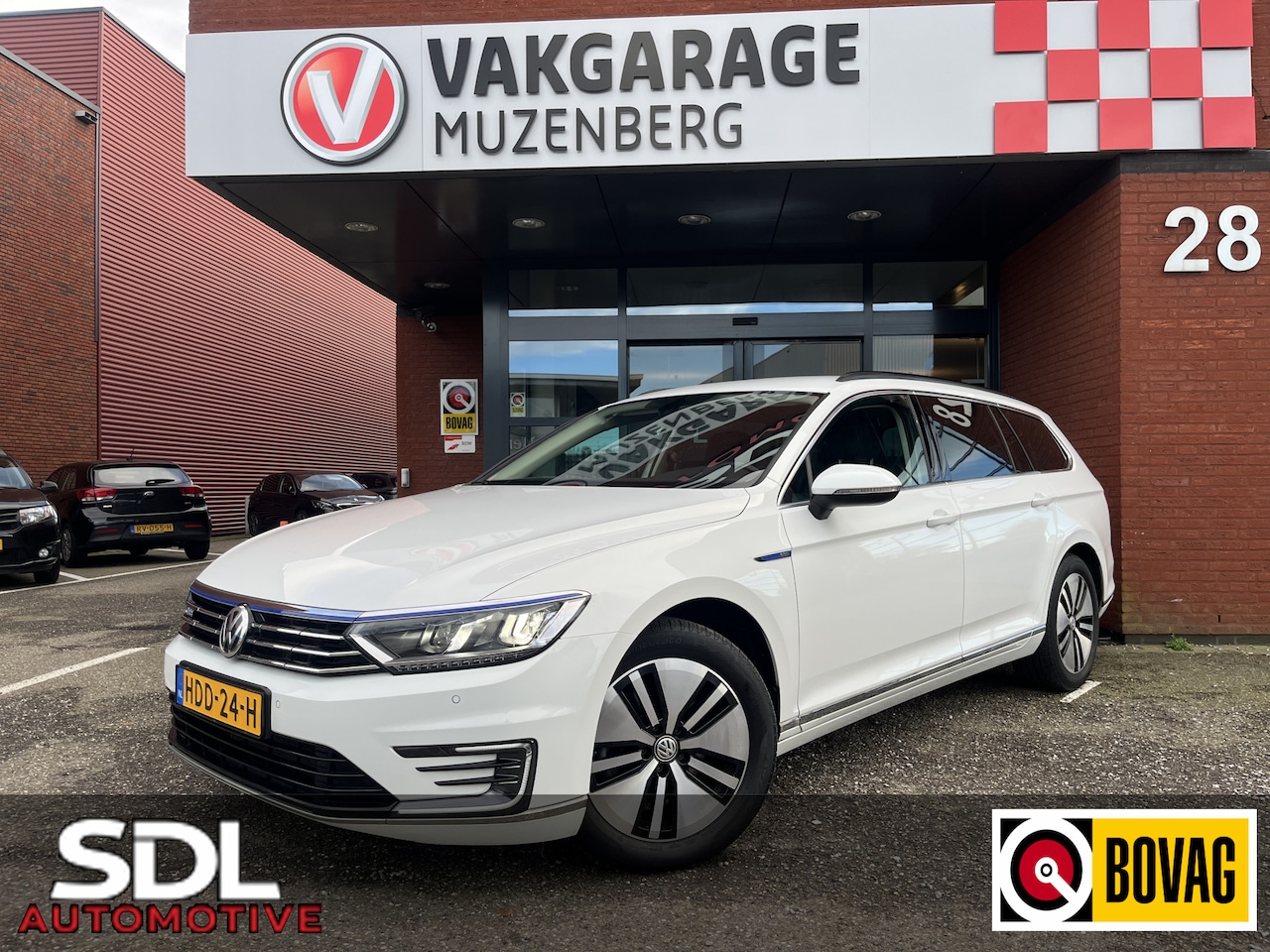 Volkswagen Passat Variant - 1.4 TSI GTE Highline // FULL LED // NAVI // CAMERA // PDC // ADAPTIV CRUISE - AutoWereld.nl