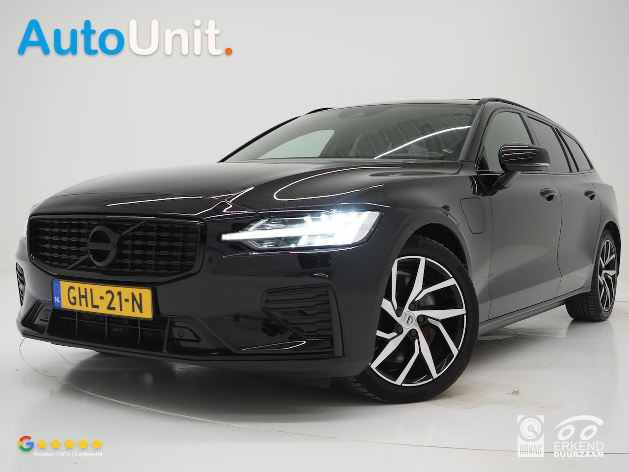 Volvo V60 - 2.0 T8 Twin Engine AWD R-Design | Panoramadak | Harman Kardon | Memory | Camera - AutoWereld.nl