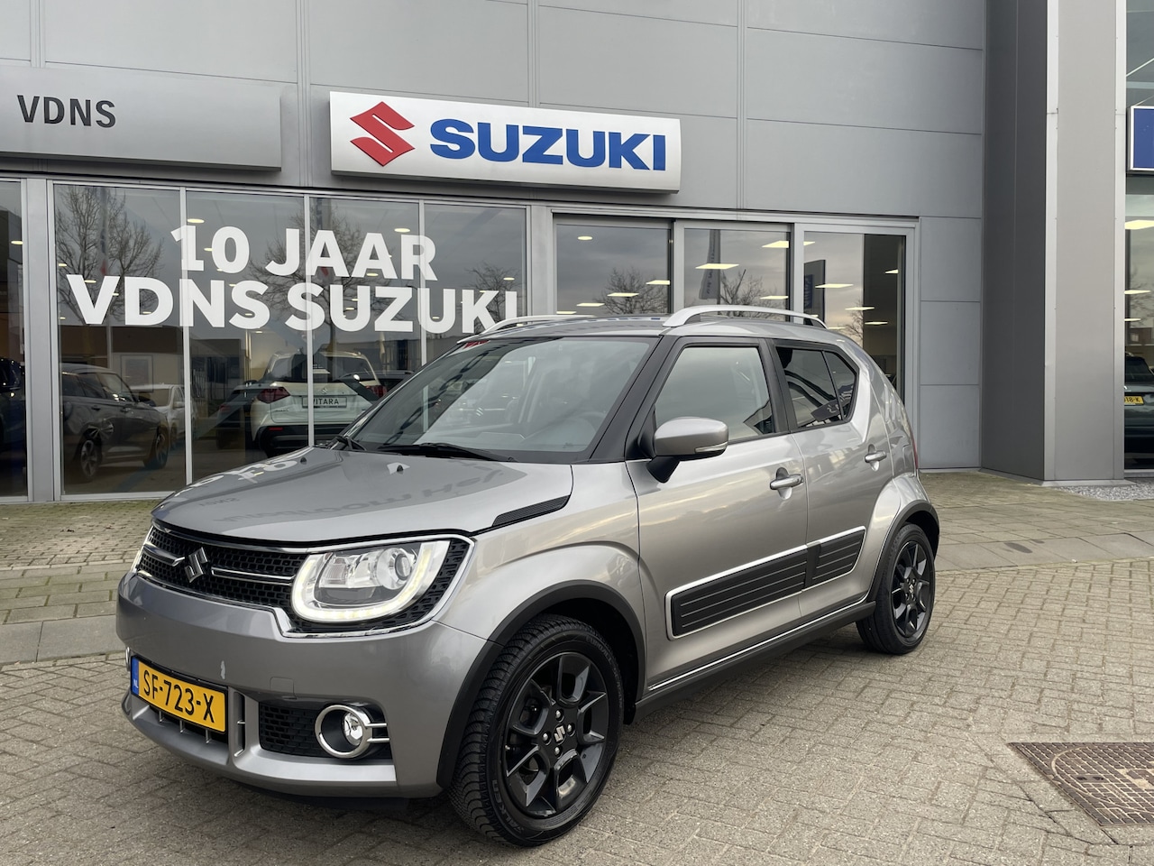 Suzuki Ignis - 1.2 Stijl | 1e eigenaar | cruise control | camera | navigatie | stoelverwarming | info Jer - AutoWereld.nl