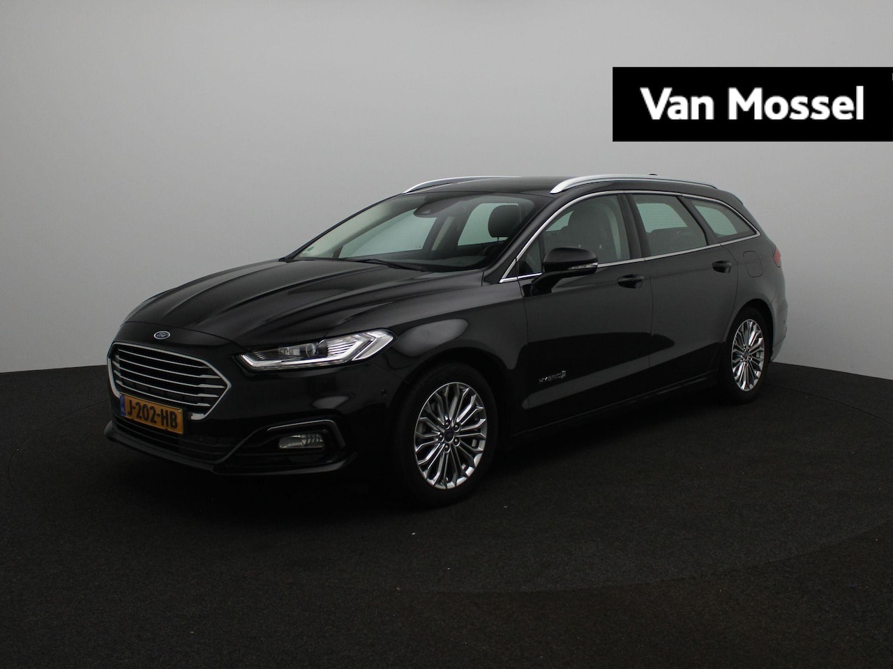 Ford Mondeo Wagon - 2.0 IVCT HEV Titanium | Navigatie | Adaptive cruise | Panoramadak | Trekhaak | Leder - AutoWereld.nl