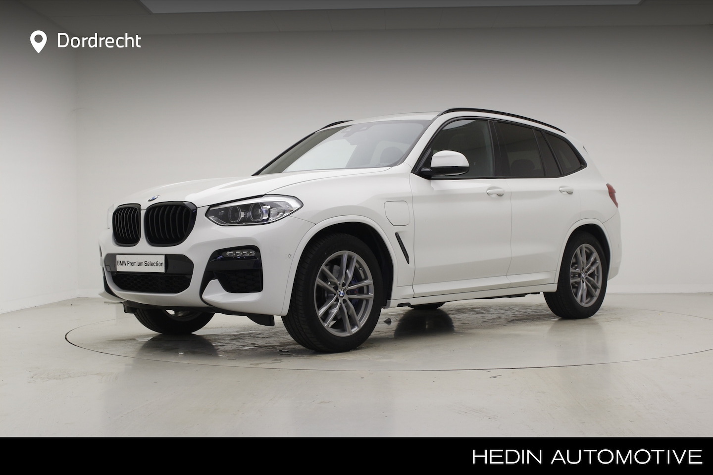 BMW X3 - xDrive30e M-Sport | Trekhaak | Panorama | Gesture Controle | Camera - AutoWereld.nl