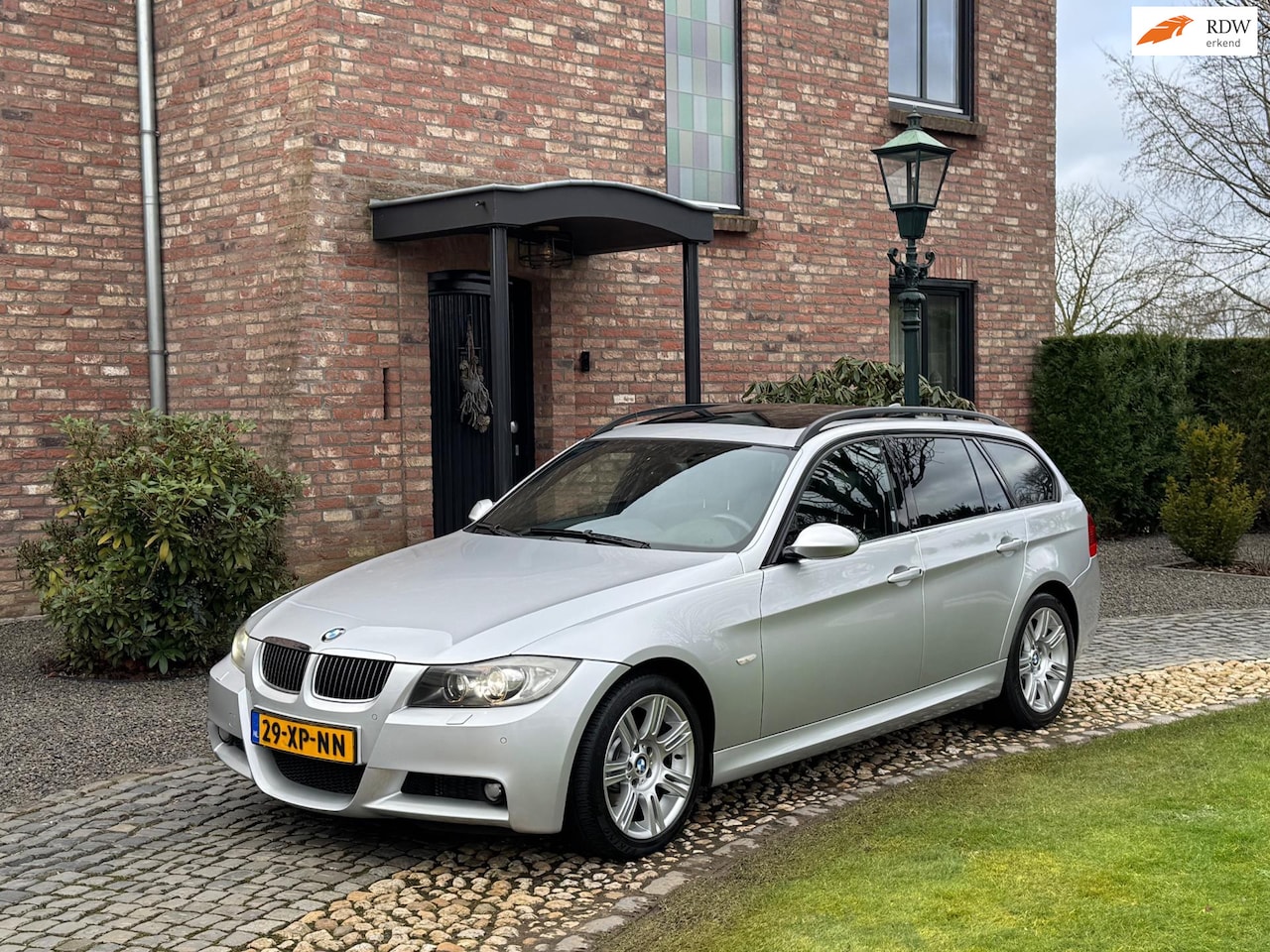 BMW 3-serie Touring - 325xi M-pakket Panodak Leder Navi - AutoWereld.nl