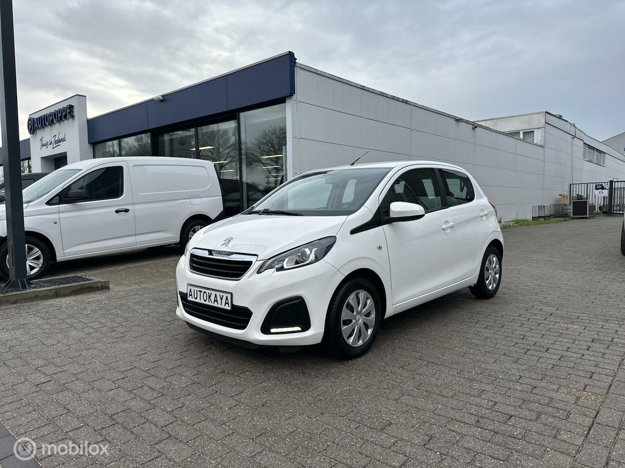 Peugeot 108 - 1.0 e-VTi Première Top 1.0 e-VTi Première Top Airco Led - AutoWereld.nl