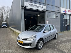 Renault Clio - 1.6-16V Exception Airco Nieuwe APK NAP Rapport