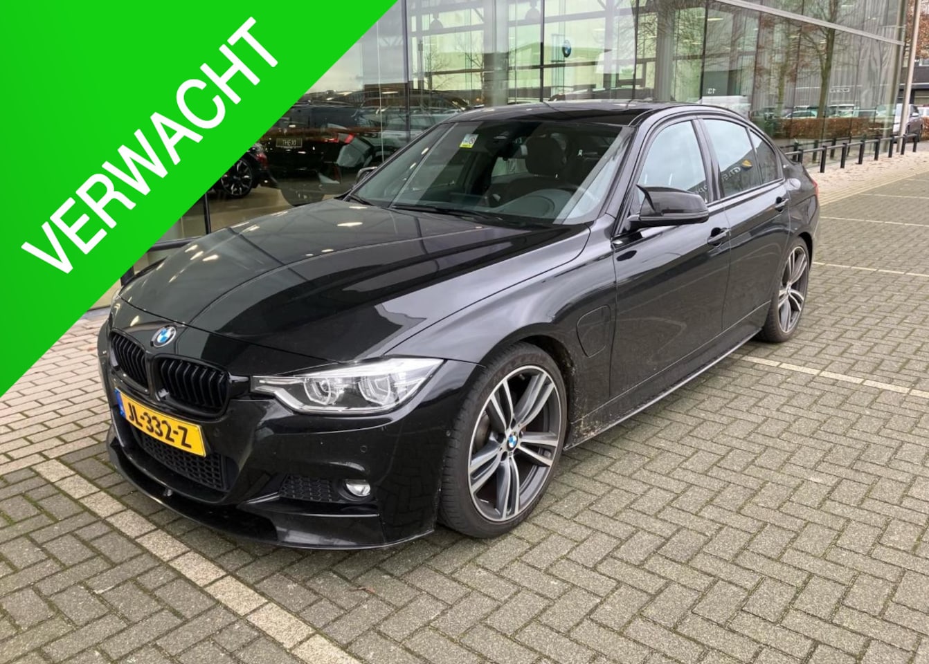 BMW 3-serie - 330e MSport | Schuifdak | Memory | Leder | HarmanKardon | Dealer Onderhouden | Comfort Acc - AutoWereld.nl