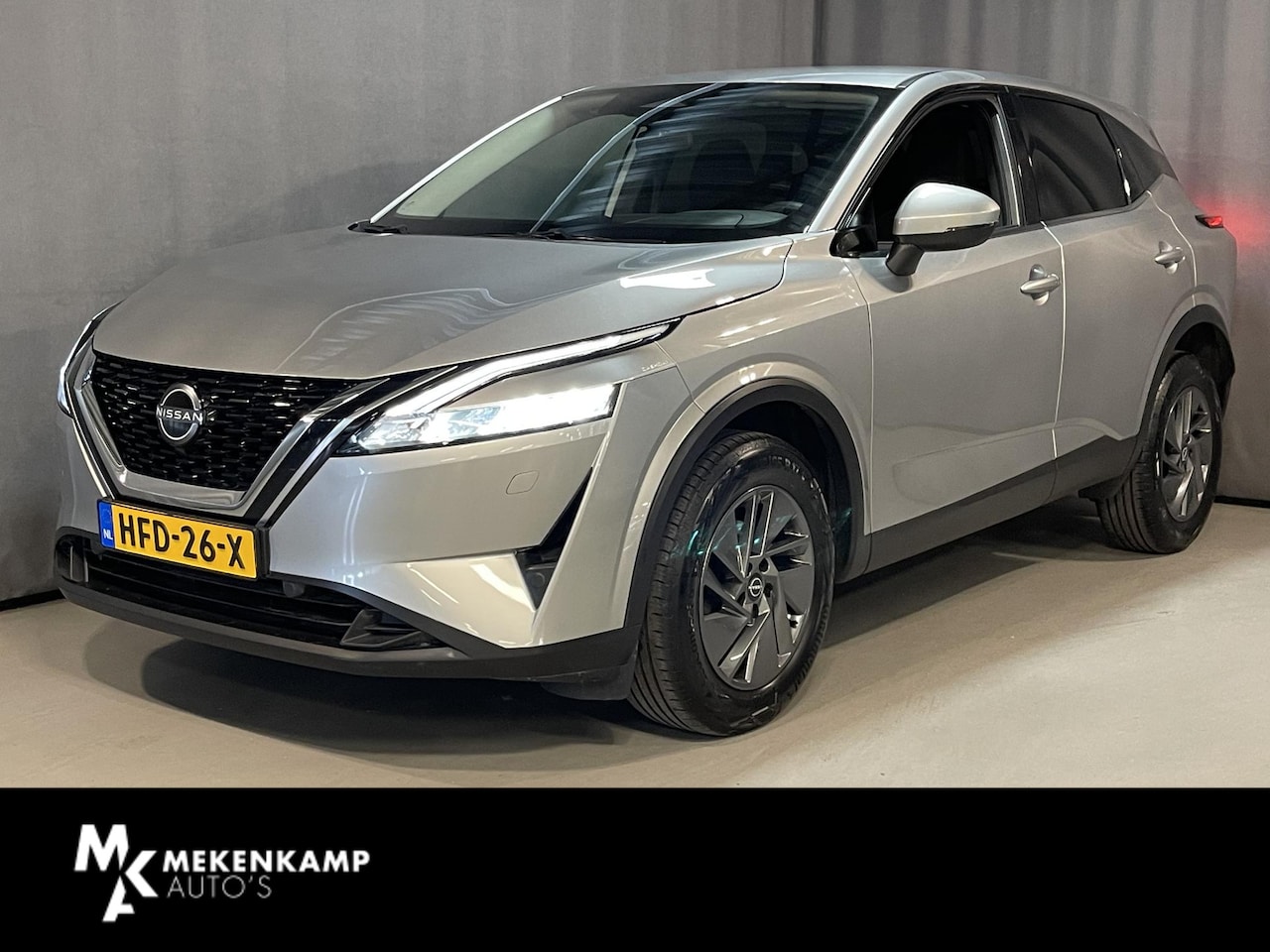 Nissan Qashqai - 1.3 MHEV Xtronic Acenta 17"/Camera/Dodehoek/Stoel + stuur + voorruit verwarming/Keyless/DA - AutoWereld.nl