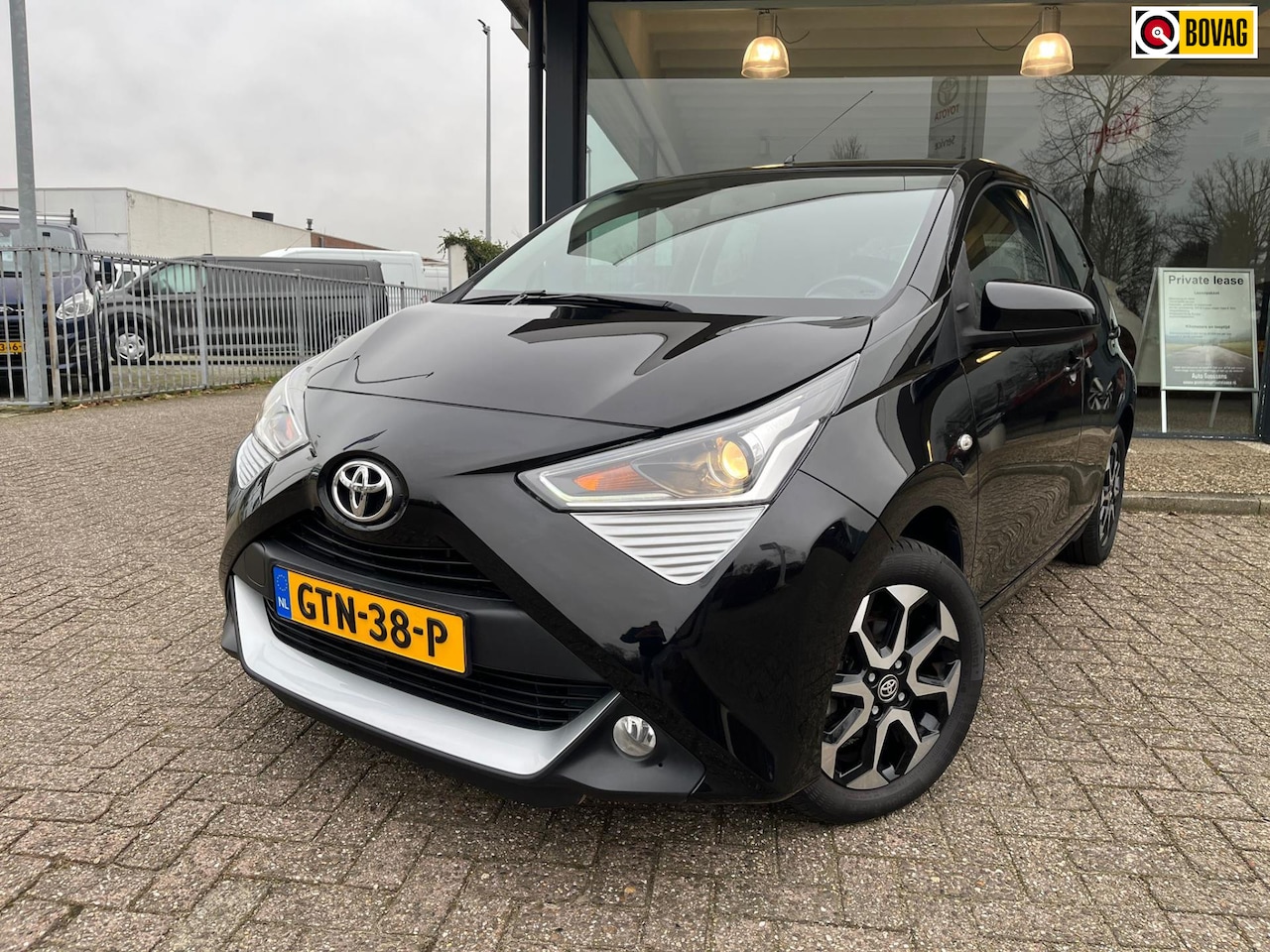 Toyota Aygo - 1.0 VVT-i x-joy 1.0 VVT-i x-joy - AutoWereld.nl