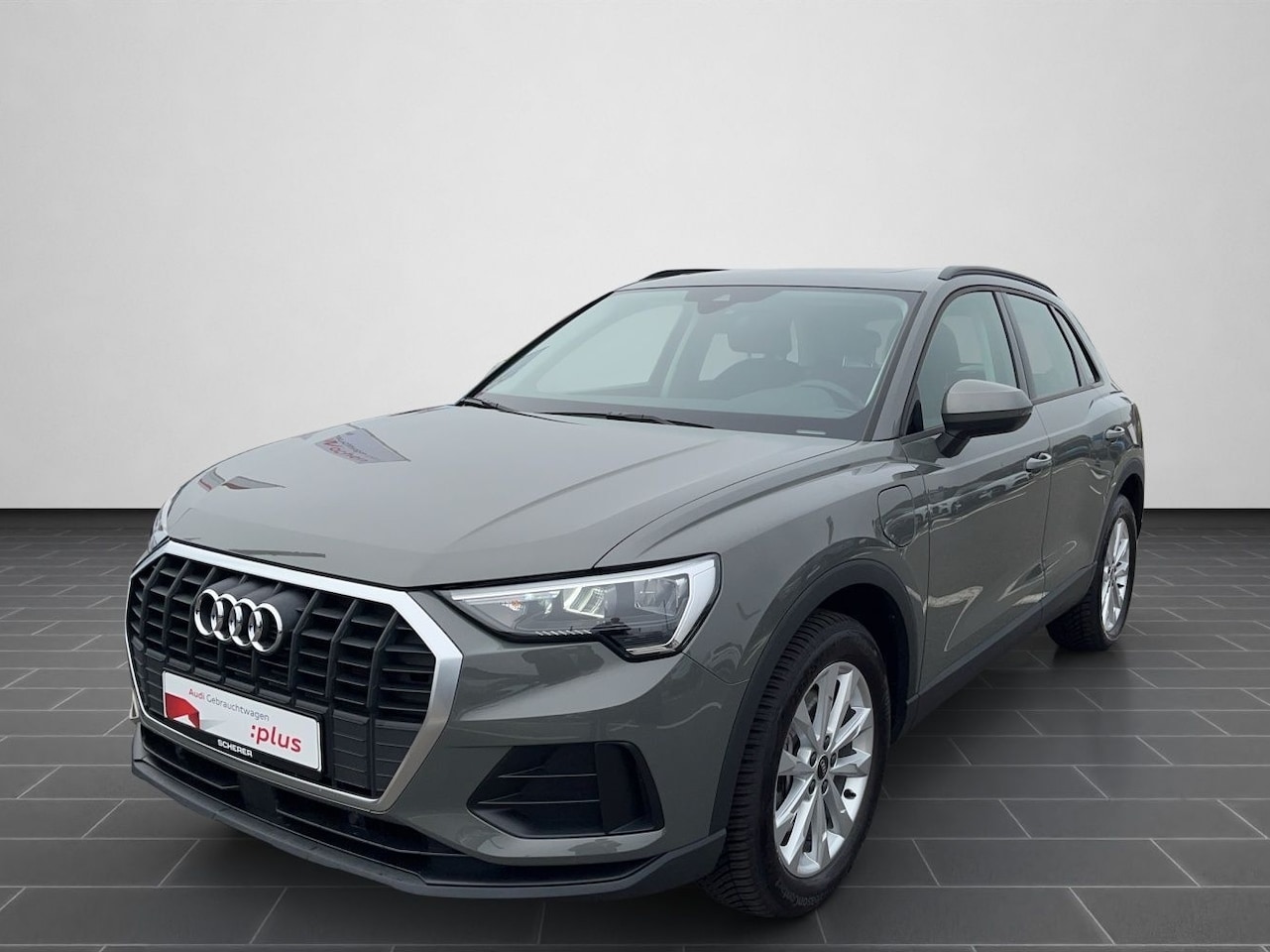 Audi Q3 - 45 TFSI e (180kW/245pk) ** LED, VIRTUAL+, PANORAMA, TREKH, AMBIENTE, 4 SEIZ. BND ** 1e EIG - AutoWereld.nl