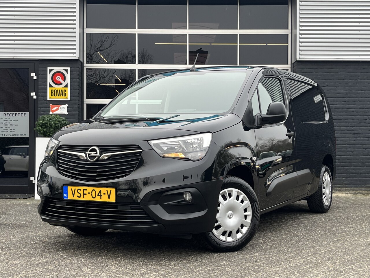 Opel Combo - 1.5D L2H1 Edition 1.5D L2H1 Edition, Airco, Bluetooth, Cruise, Navi, NAP - AutoWereld.nl