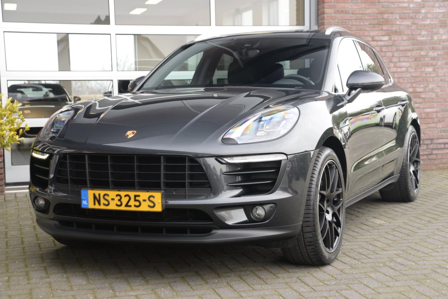 Porsche Macan - 2.0 | Orig. NL | 1e Eigenaar | Dealer onderhouden - AutoWereld.nl