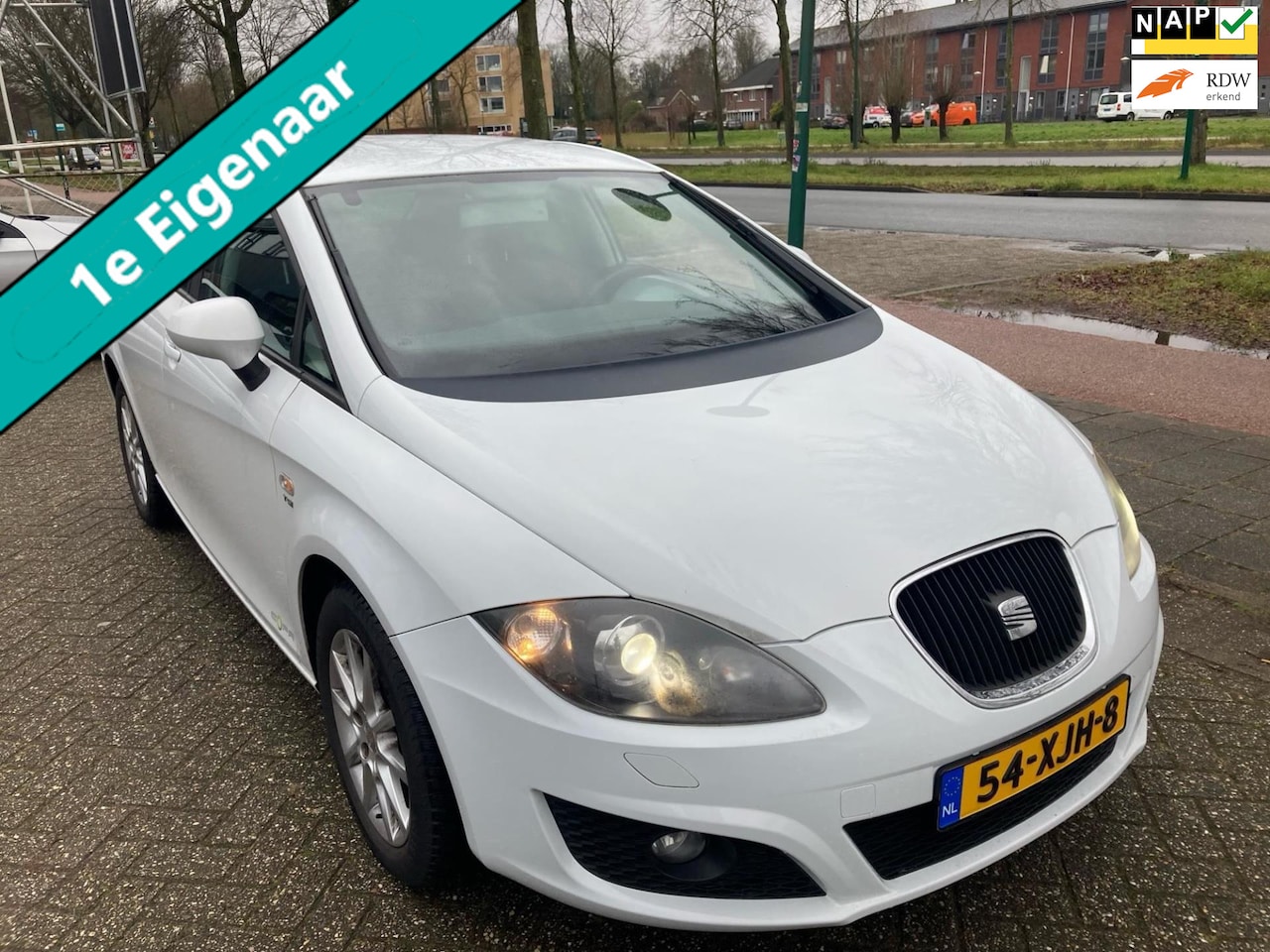 Seat Leon - 1.2 TSI COPA 105pk 1e eigenaar Clima Cruise Navi 151.000km - AutoWereld.nl