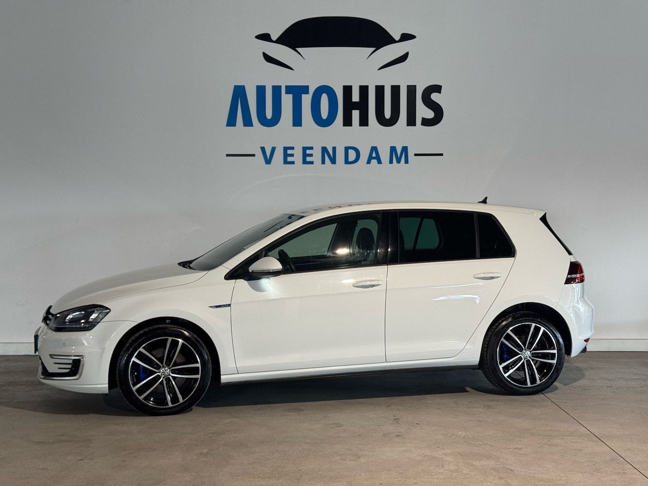 Volkswagen Golf - 1.4 TSI GTE Connected Series 1.4 TSI GTE Connected Series - AutoWereld.nl