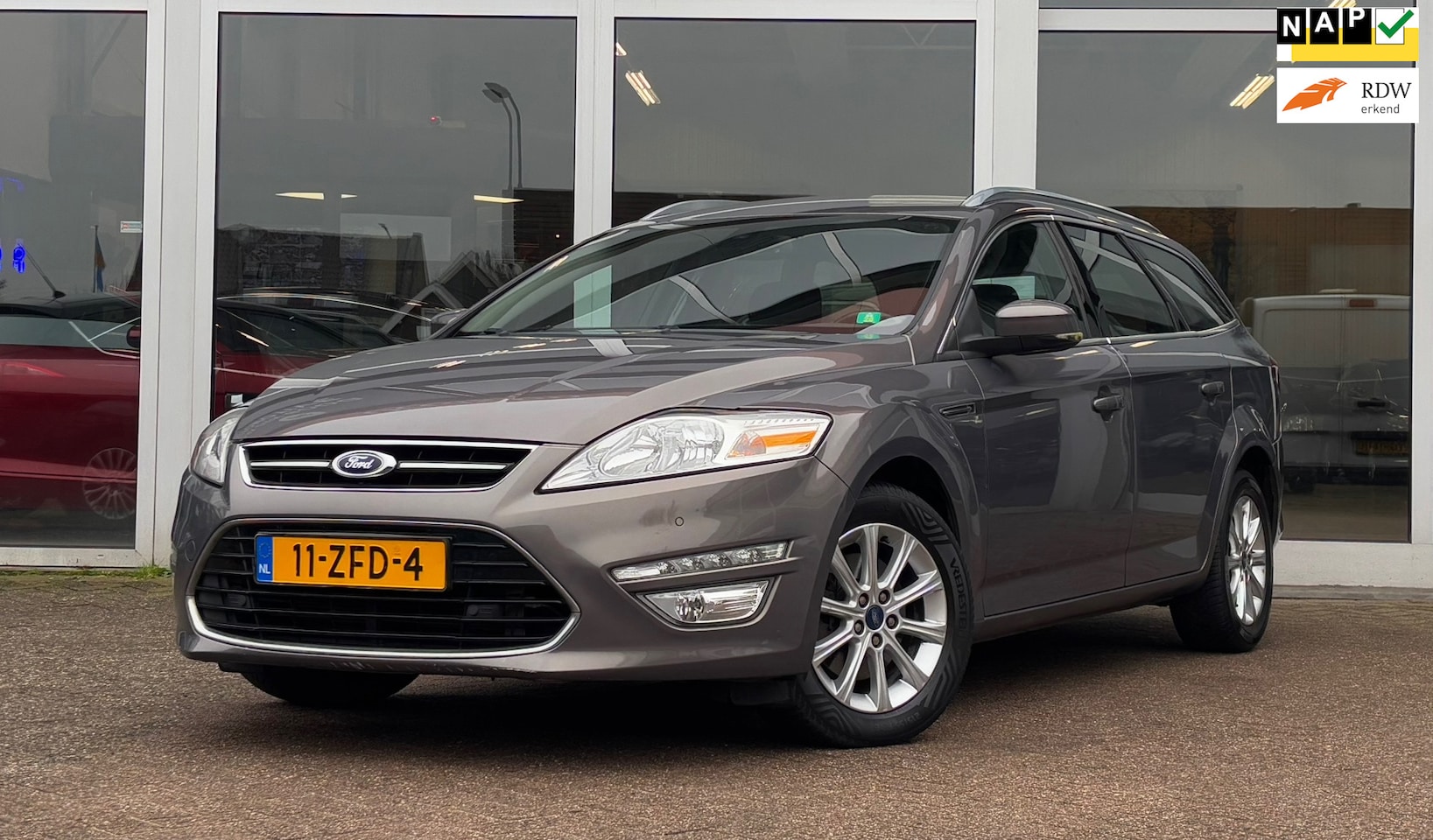 Ford Mondeo Wagon - 1.6 EcoBoost Titanium 2e Eigenaar-Parkeerhulp-Navi-Allseason-Mooi! - AutoWereld.nl