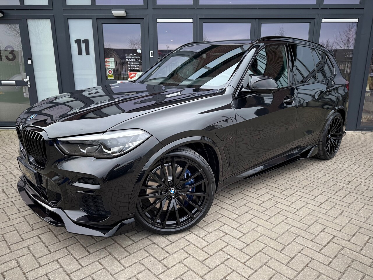 BMW X5 - XDrive45e M-Sport,All Black,360camera,Luchtvering,22inch,BTW. - AutoWereld.nl