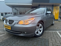 BMW 5-serie Touring - 523i | Automaat | Facelift | Groot Navi | Stoelverw | PDC |