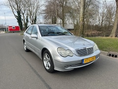 Mercedes-Benz C-klasse - 180 K. Avantgarde Automaat N.A.P