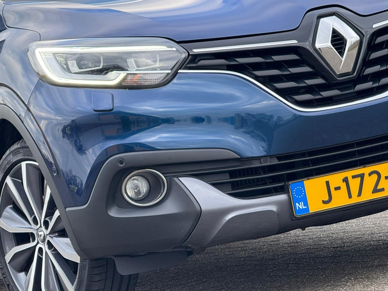 Renault Kadjar - 1.2 TCe Bose - Blue Cosmos - 68dkm - Nieuwstaat - AutoWereld.nl