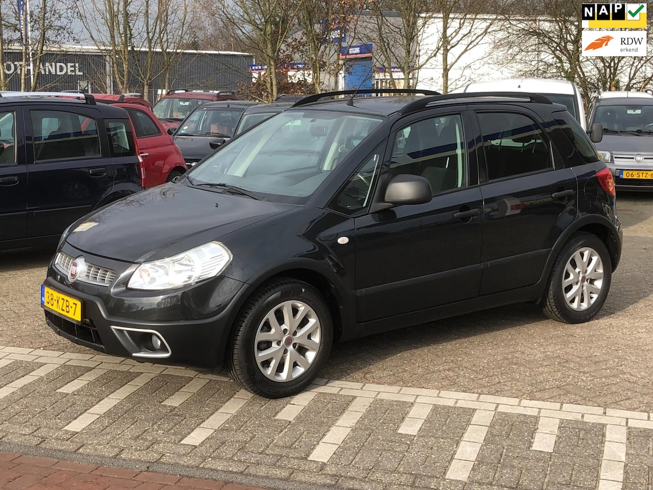 Suzuki SX4 - 1.6 Comfort / FIAT SEDICI = ZELFDE AUTO ALS SX4 - AutoWereld.nl