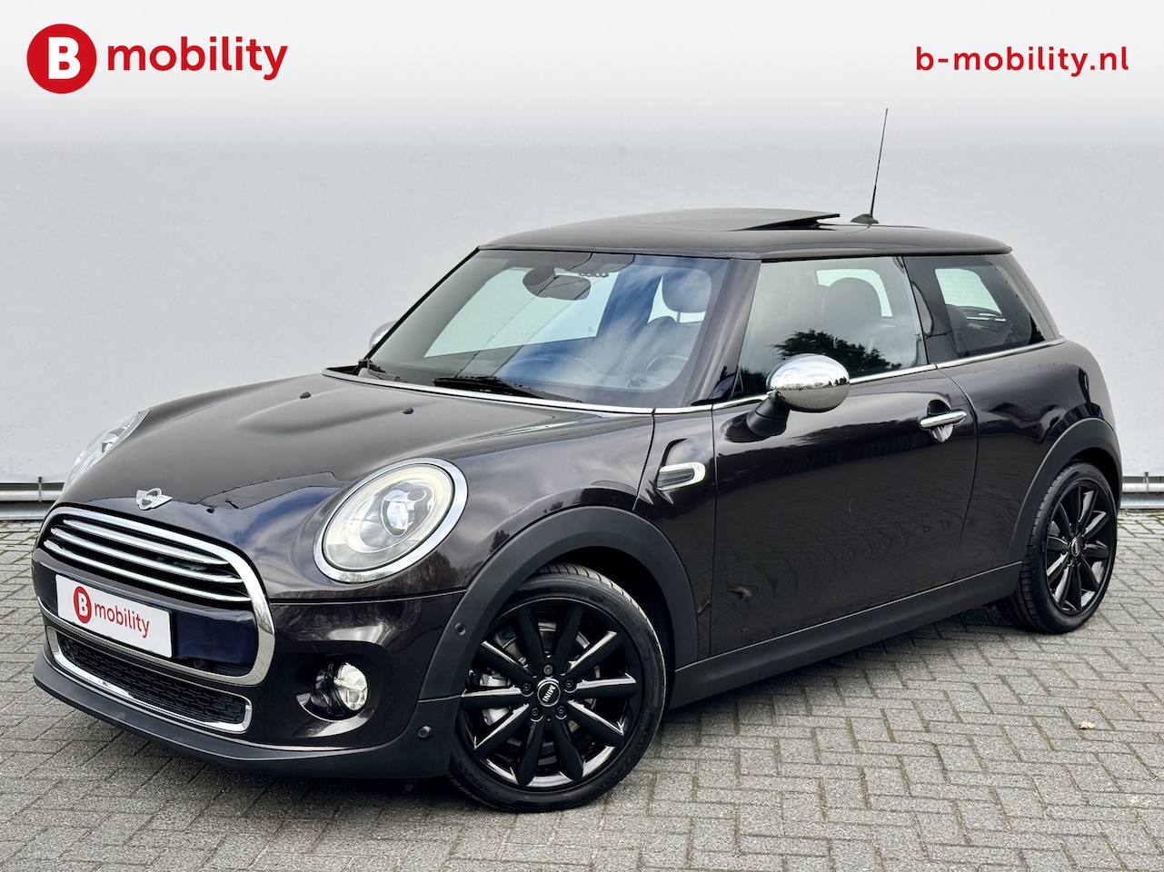 MINI Cooper - 1.5 Chili 136PK Automaat Panoramadak Trekhaak | LED Koplampen | Stoelverwarming | Navigati - AutoWereld.nl