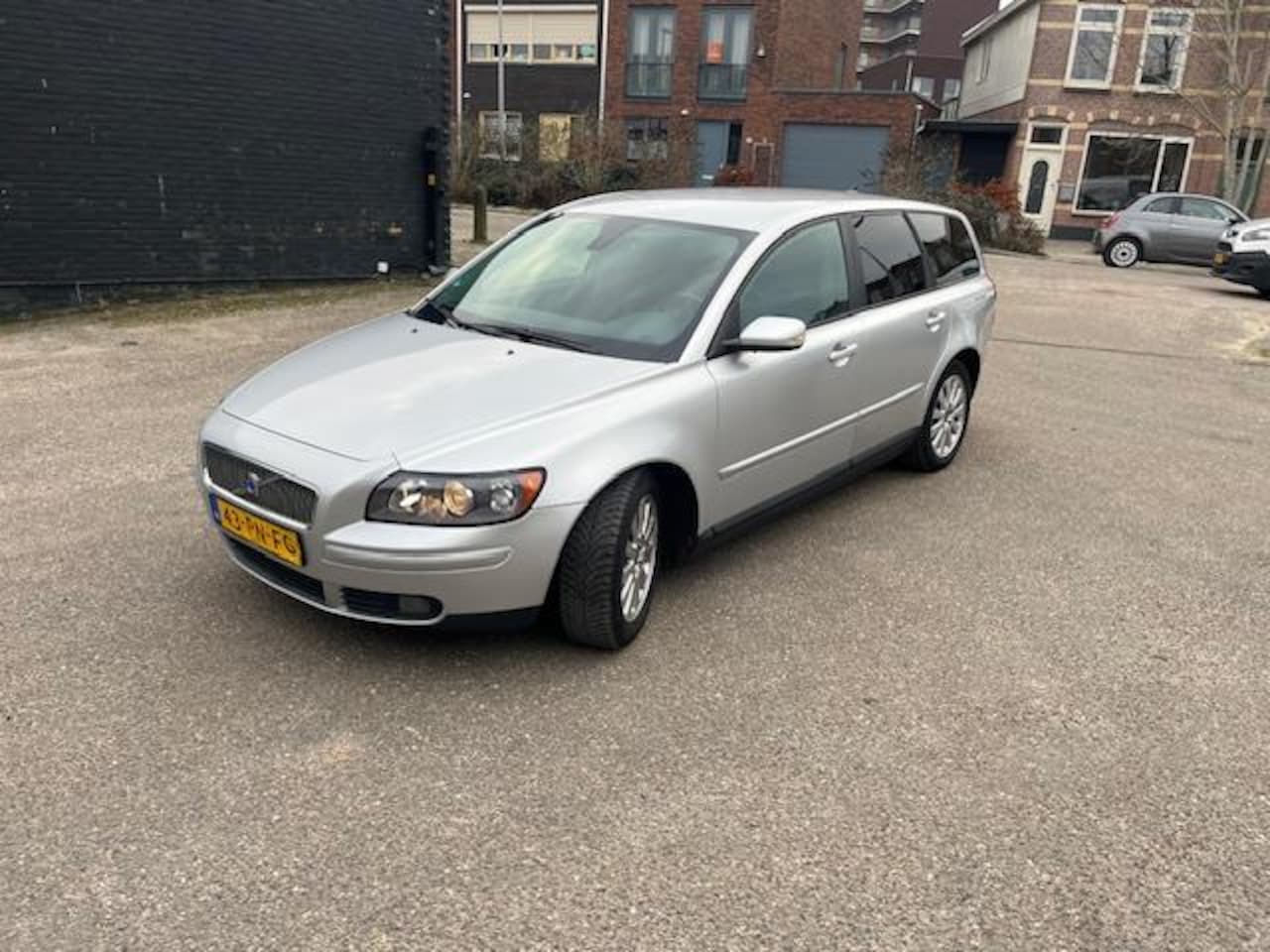 Volvo V50 - 1.8 Elite! Airco! Leder! Cruisecontrole! - AutoWereld.nl