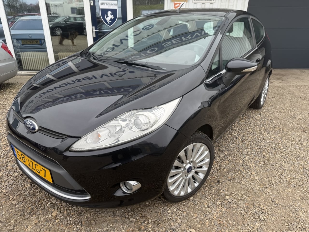 Ford Fiesta - 1.6 Titanium* NEE DISTR RIEM* nieuwe banden - AutoWereld.nl