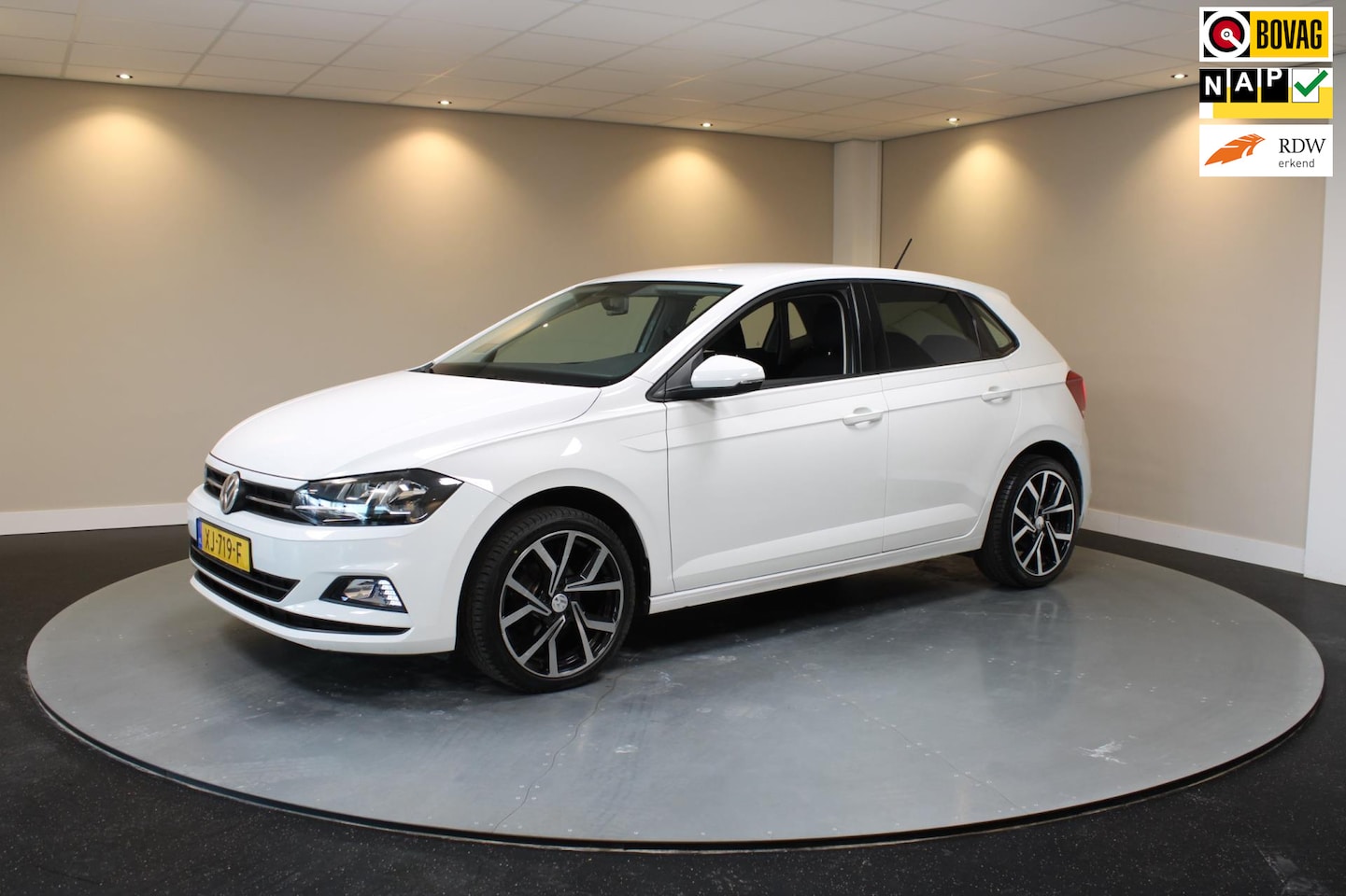 Volkswagen Polo - 1.0 TSI Comfortline *Carplay/Navi* Sfeerverlichting|NAP - AutoWereld.nl