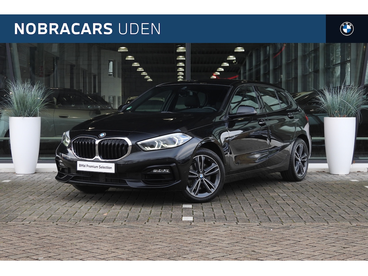 BMW 1-serie - 118i High Executive Sport Line Automaat / Sportstoelen / Stoelverwarming / LED / Cruise Co - AutoWereld.nl