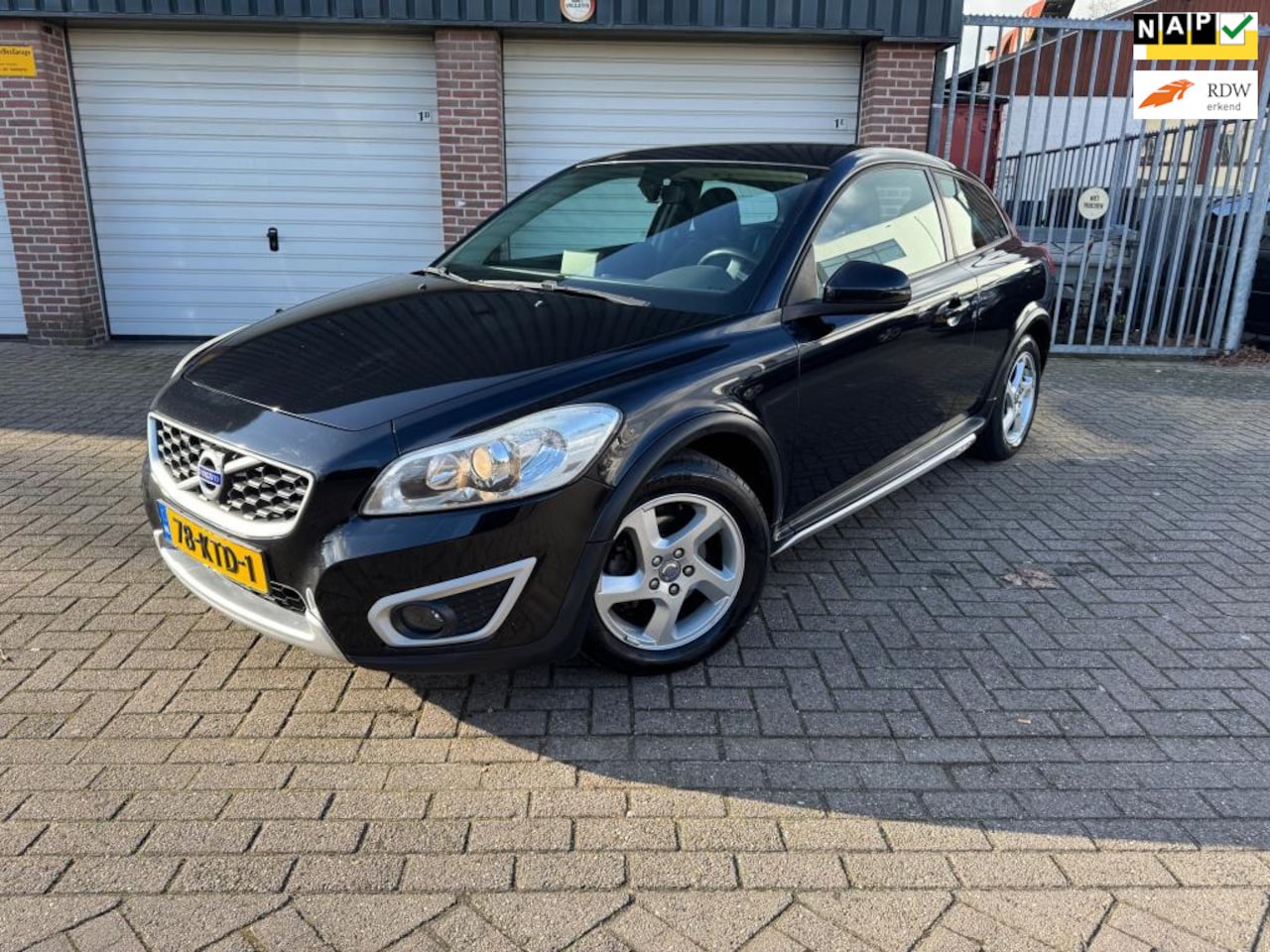 Volvo C30 - 2.0 Kinetic BJ 2010 146PK NAVI - AutoWereld.nl