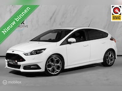 Ford Focus - 2.0 EcoBoost ST-3|LEDER|CRUISE|STOEL&STUUR VERWARMING|