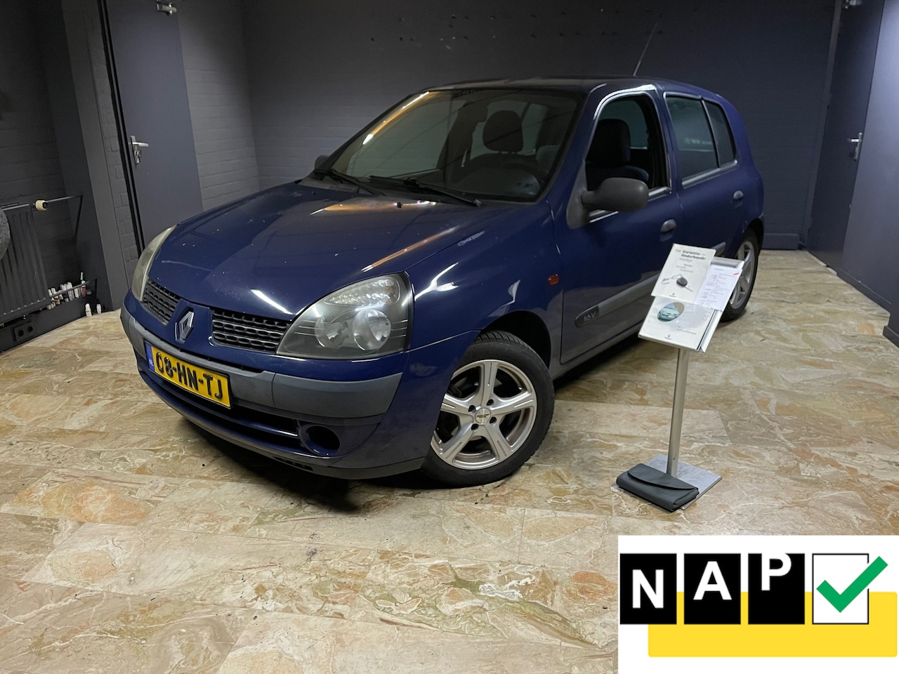 Renault Clio - 1.2-16V Authentique Nw APK - AutoWereld.nl